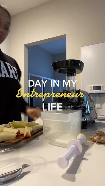 Everyday is soooo different! #entrepreneurlife #smallbusinessowner #creatortoceo