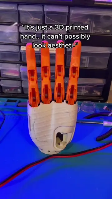 You’ve heard of “jazz hands”, but have you heard of Chad Hands? 😮‍💨 #techtok #