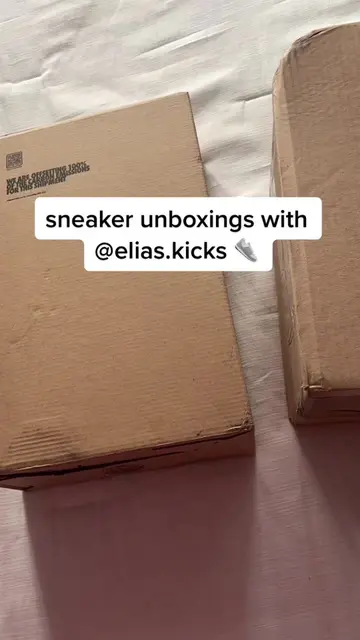 follow the IG- elias.kicks #nikedunk #boxopening #vapor15 #pinkdunks #womendunks
