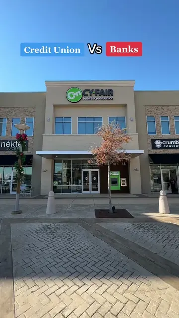 Do you know the difference between credit unions and banks?  #bankaccounts #cred