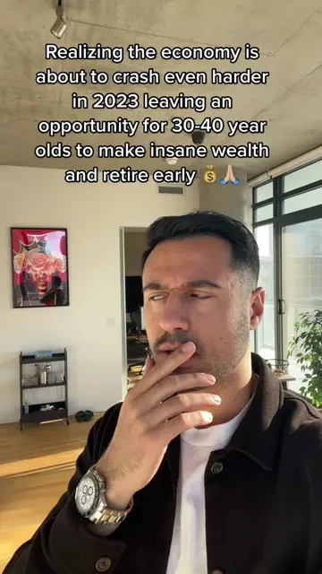Stack cash, and retire young my friends 💰🙏🏼 #financetok #economy2023 #onlineb