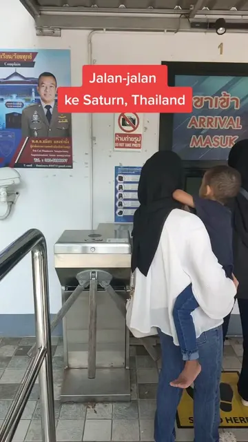 Jalan-jalan dengan family di Saturn, Thailand. Duduk je Kedah bertahun, inilah k
