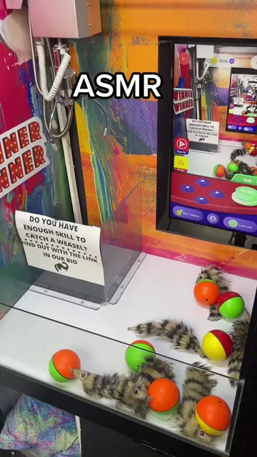 I know yall havent seen these in a while 😏 #asmr #clawmachine #arcade #livearca