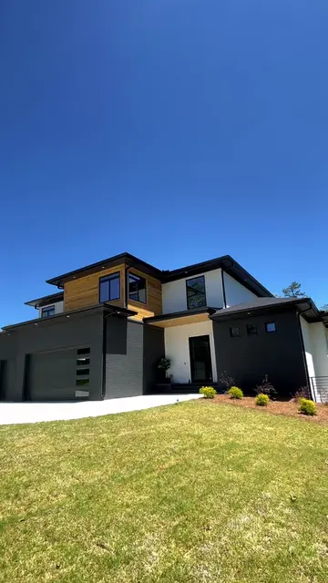 Modern Custom Home in Buford, GA | $1,389,900 💎 #atlantarealestate #atlantareal