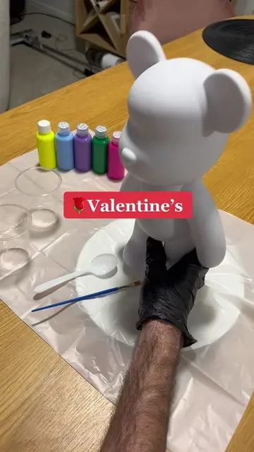 Valentine’s gift idea 💝 #bearpainting #diydripbear #painting #valentines #gifti