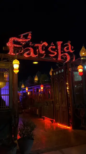 when your flight back to Milan gets cancelled so you end up in Egypt and find th