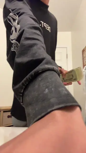 😇💰 #fyp #imback #moneytok #viral 