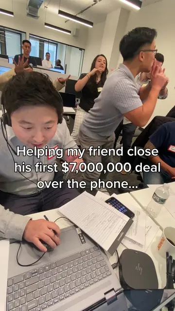 The only thing better than closing deals is closing deals with your friends 🤑 O