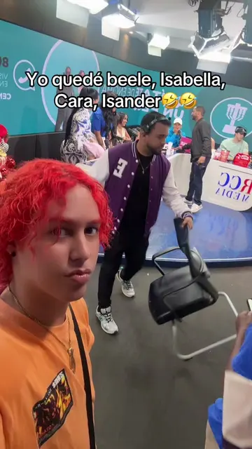 Jajajaa un pequeño intercambio de parejas🤣