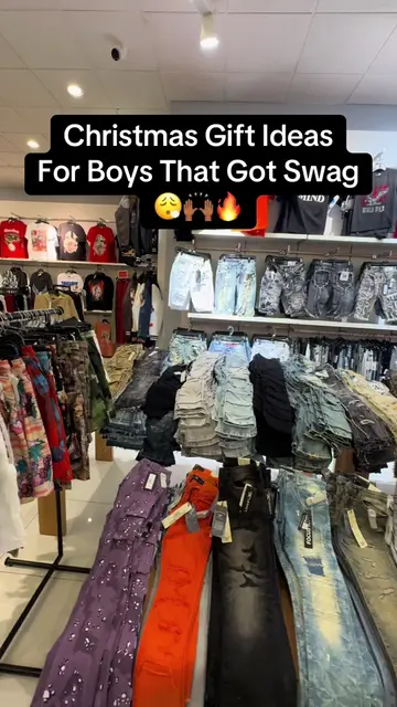 Tap in wit our holiday sale on boys clothing on razaclothingstore.com 🎄 #boysfa