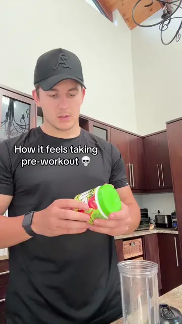 I’m about to scratch my face off  #gym #preworkout #weights 