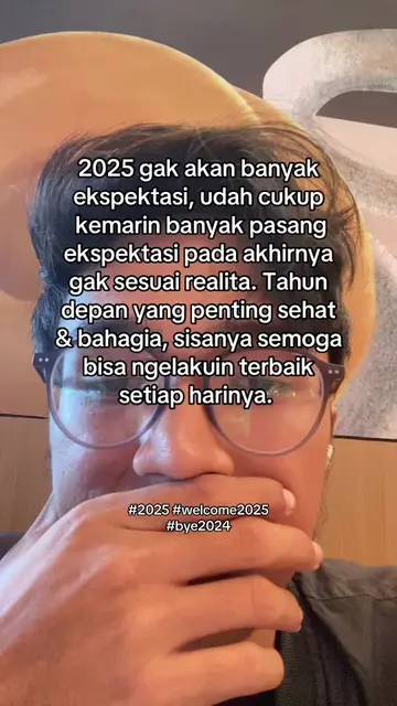 Rasanya yang penting hidup tenang aja, bener gak sih? 🙂 #2025 #welcome2025 #bye