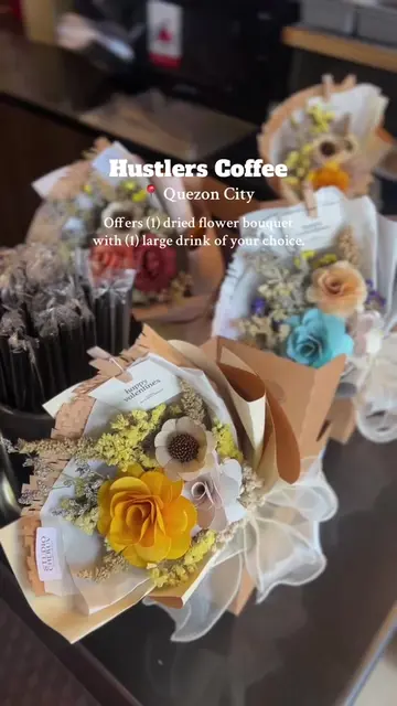 If you're still looking for gift this valentines, I reco coffee + bouquet!! 💐☕️
