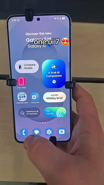 tbh it might be better than iOS now 🤔#techtok #oneui7 #s25 #samsung #fypppppppp