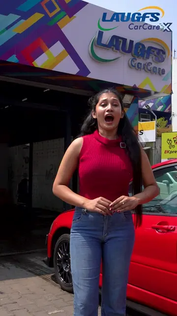 වාහනයට පොඩි හීරීමක්වත් වෙන්නේ නැති විදිහට Car Wash එකක් දාන හරිම විදිහ මෙන්න. 🤩