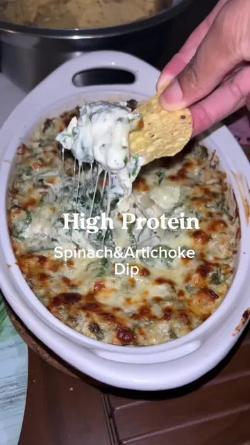 High protein spinach and artichoke dip!  #cottagecheese #spinachdip #highprotein