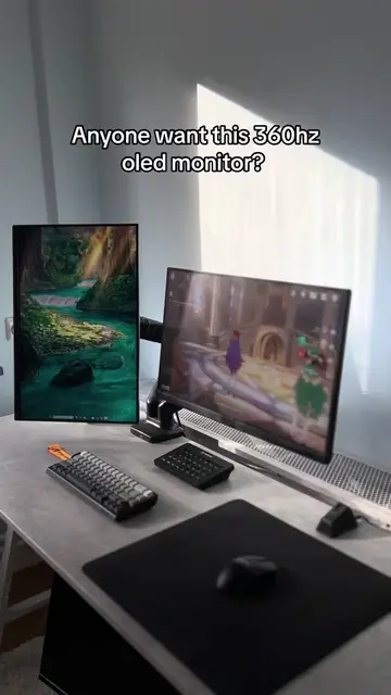 I don’t use 3 monitors so why not give it away? 😭 obviously you have to be foll