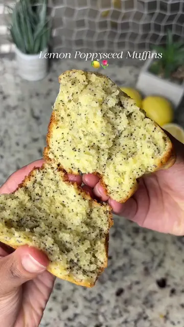Lemon Poppyseed Muffins! 🍋🌷 I have been dreaming about making lemon poppyseed 