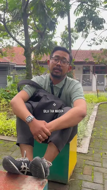 Kurang lebih begitulah liriknya... #fyp #fyppppppppppppppppppppppp #sales #sales