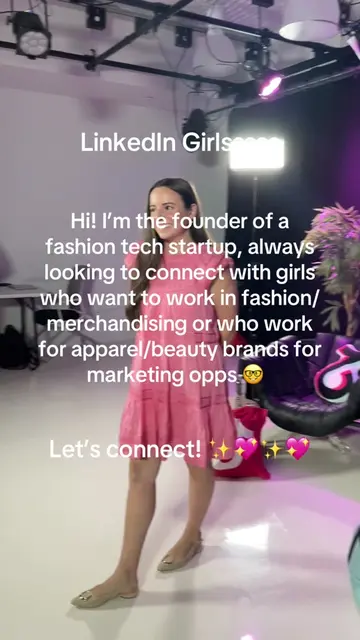 Let’s connect!!! Message me if you’re looking to work in fashion/merchandising O