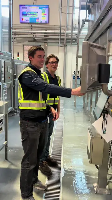 The filler at 2000 cans per minute #beveragemanufacturing #engineering #automati