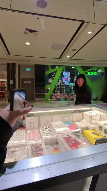 She dreamed of being filmed for a TikTok! #alextechrepair #phoneshop #fyp #techt