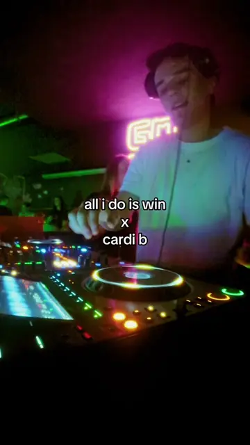 and they stay thereeeeee #dj #djtransition #djwordplay #wordplay #wordplaytransi