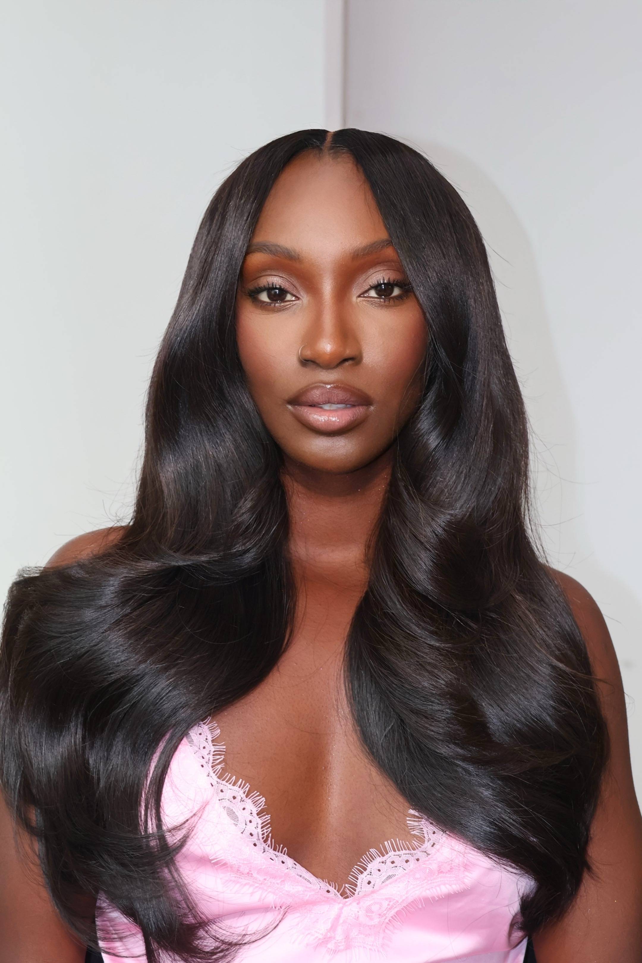 Sheesh 😍✨ This Seamless Closure Install eats so bad! This is actually a behind 