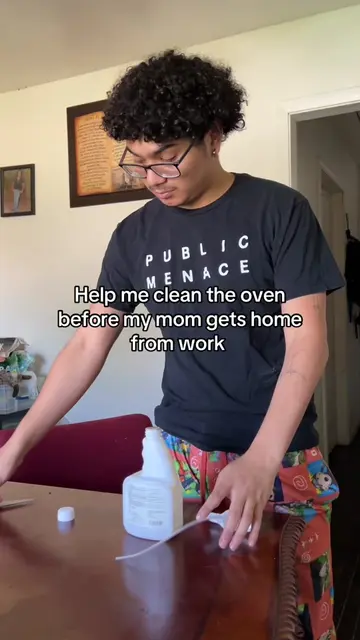 Help me clean the oven  #tiktokshop #cleaningtiktok 