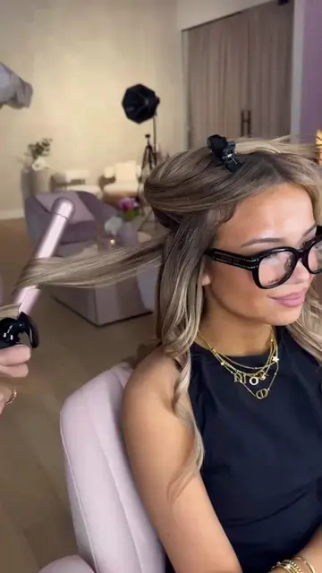 backstage glam → runway moment ✨ styled @iampresleefaith during NYFW and yes, sh