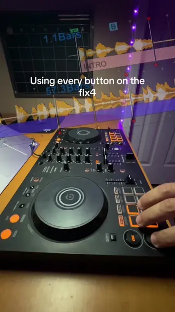 How’s this mashup? #dj #tutorials #flx4 #housemusic #trending 
