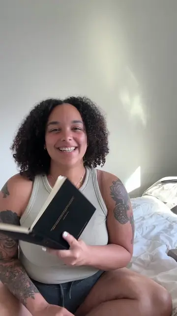 Today’s scripture inside the Just One More Day journal is 1 Chronicles 4:10✨ Eve