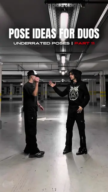Underrated Duo Poses 🔥  Follow for more | Save for later Outfit details: Hoodie