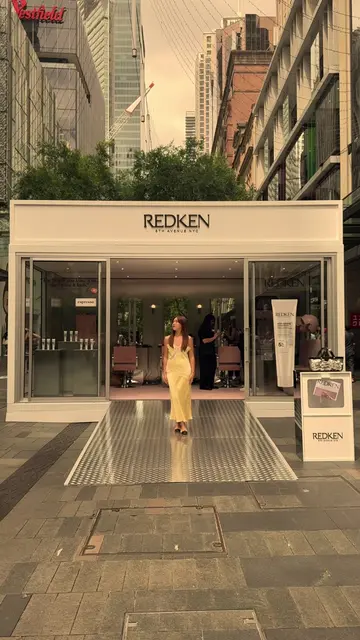 a sabrina-coded hair makeover, thanks to @Redken 💛🎀 Sydney-siders, run don’t w