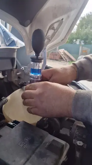 Combustion leak test #co2 #leak #test #gasket #egrcooler 