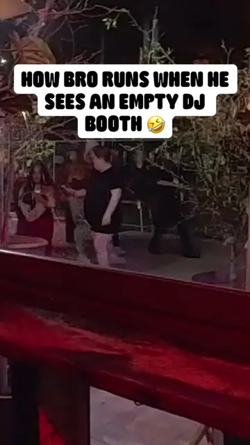 Tag your friend in the comments that does the same thing 🤣 Ps no DJs were harme