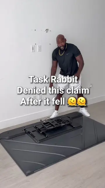 This tv installed by task rabbit fell off the wall 😳 #fyp #tv #fail #fail #tren