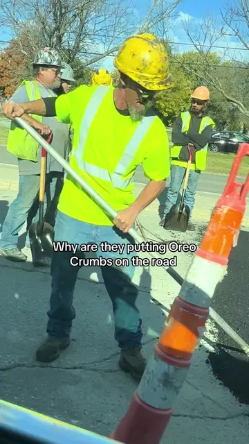 That’s a lot of Oreos #roadwork #oreo #crumbs #fyp 