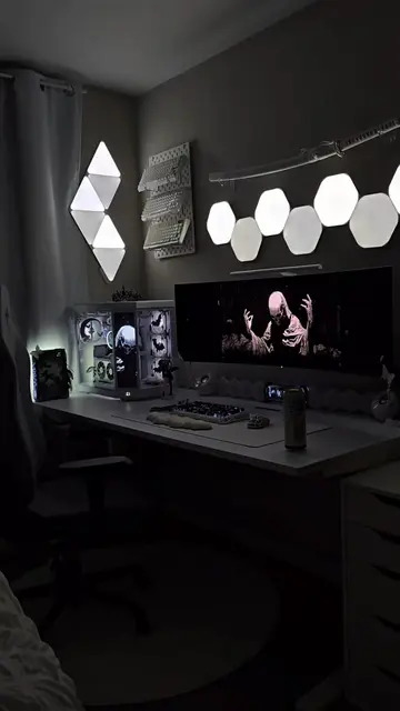 ଘ(੭ˊᵕˋ)੭ happy friday #darksetup #darkcore #pcsetup #fyp #techtok 