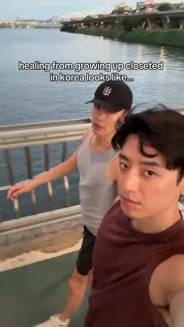 if only 15yo me could see this #gay #gaycouple #korean #seoul 
