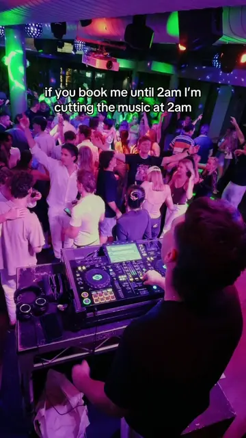 the seccy told me to do it don’t come for me 😭✋🏼 #djs #dj #clubdj #sydney #fyp