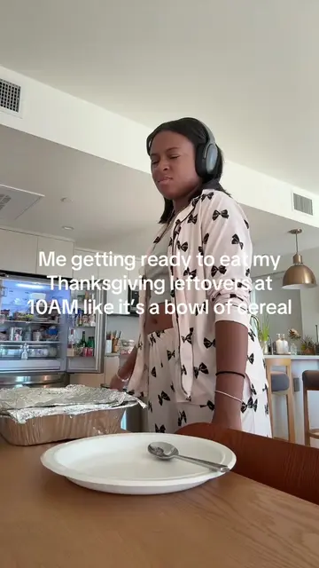 RELEASE THE MACARONI AND RIBS😃⛓️‍💥  #thanksgiving #thanksgivingdinner #relatea