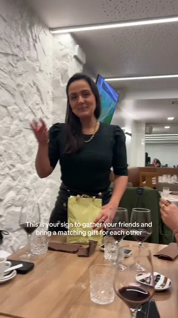 Secret Santa was a little different this year 💞💞💞 how funnn @Bruna Costa @Cai