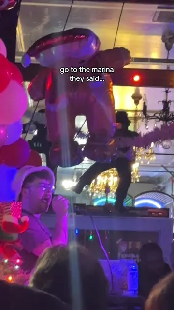 the crowd was…. horrified #sanfrancisco #sfbars #thingstodoinsf 