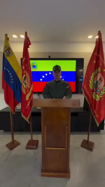 BREAKING: Venezuela Defense Minister Vladimir Padrino López has released a video