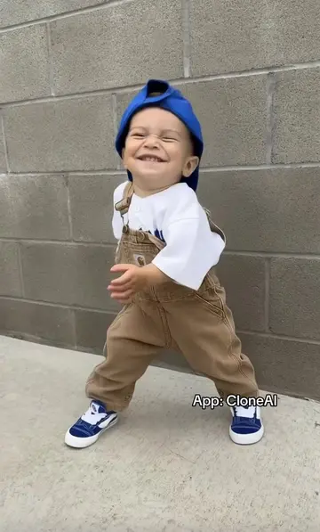 Give me the music!💃🏻👶🏼 #BabiesofTikTok #CloneAI #Dance #FYP #AI 