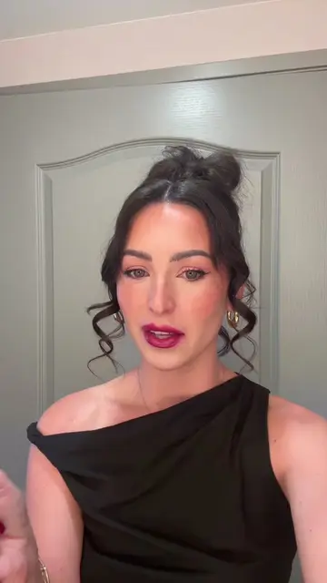 I have learned the hard way Heavy makeup is not my friend 😅😂  #highcontrastmak