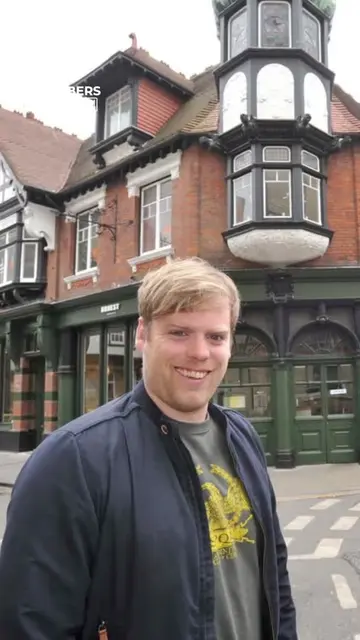 📊 These two broke friends turned a burger-selling side hustle into a £60 millio