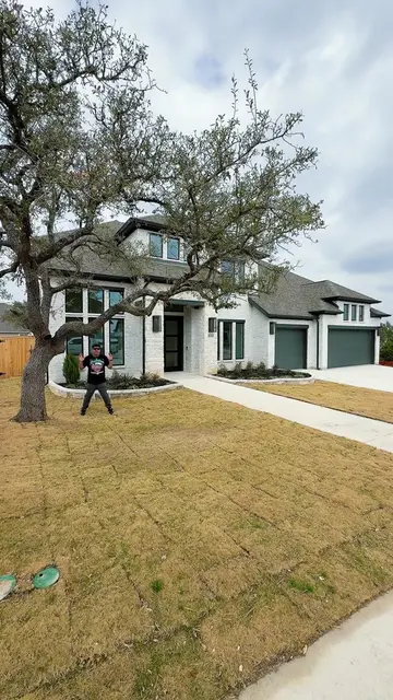 🏡✨ Two-Story Luxury with Theatre Room ✨🏡 ✔️ 4 Bedrooms | 3.5 Bathrooms ✔️ 3-Ca