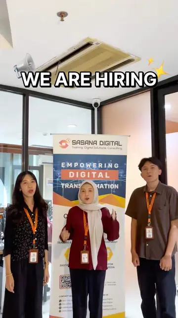 Cek lowongan kerja dan magang lainnya di bit.ly/SSDCareer yaaa! ✨✨✨ #lowonganban